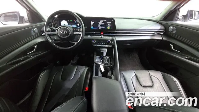 Hyundai Avante CN7 — Фото автомобиля 10