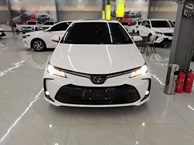 Toyota Corolla — Фото автомобиля 2