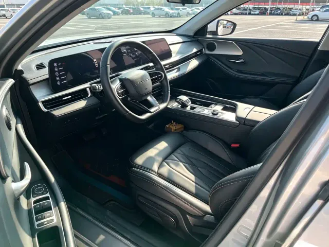 Chery Arrizo 8 — Фото автомобиля 4