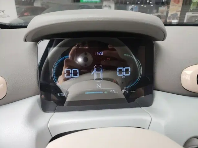 Leapmotor T03 — Фото автомобиля 11