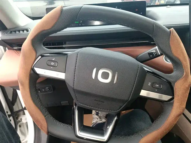 Changan Qiyuan A05 — Фото автомобиля 10