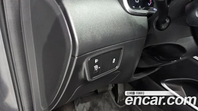 Hyundai Tucson Tucson (NX4) Дизель 2.0 4WD — Фото автомобиля 20