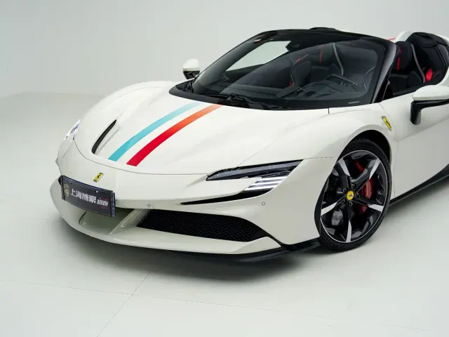 Ferrari SF90 — Фото автомобиля 2