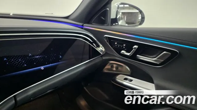 Mercedes-Benz E-Class — Фото автомобиля 13