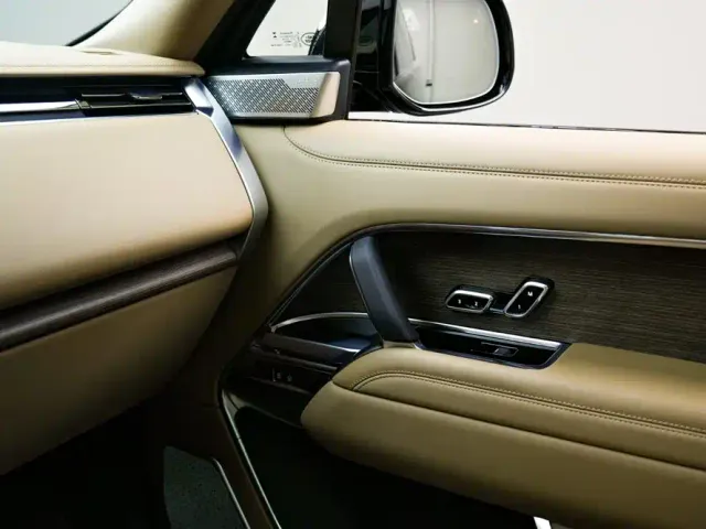 Land Rover Range Rover — Фото автомобиля 24