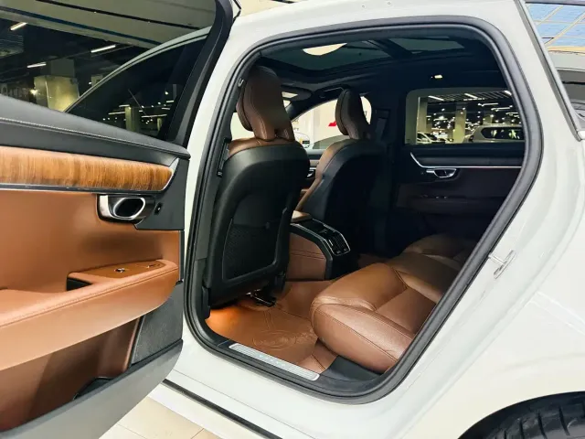 Volvo S90 — Фото автомобиля 5