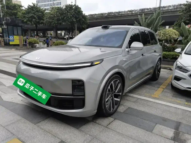 Фотография автомобиля — Li Auto L9