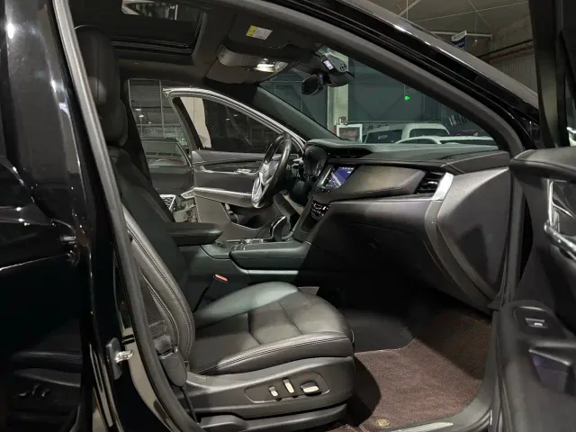 Cadillac XT5 — Фото автомобиля 11