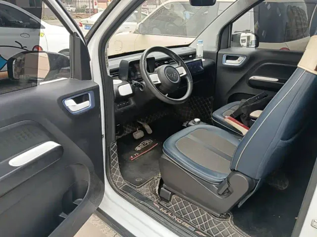 Wuling Hongguang Mini EV — Фото автомобиля 15