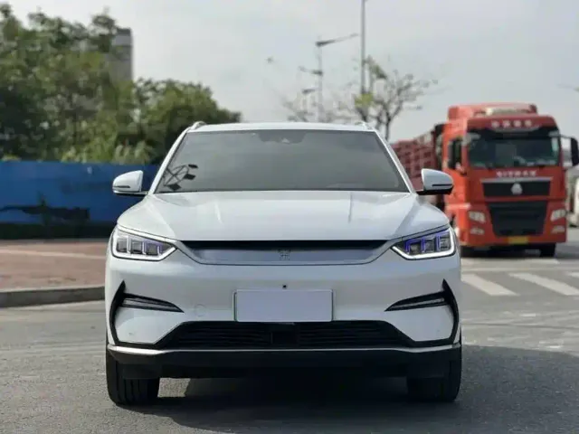 BYD Song PLUS — Фото автомобиля 2