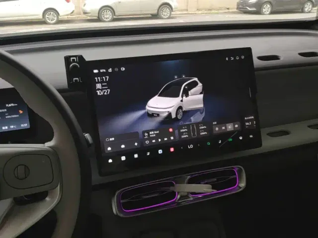 Leapmotor B10 — Фото автомобиля 12