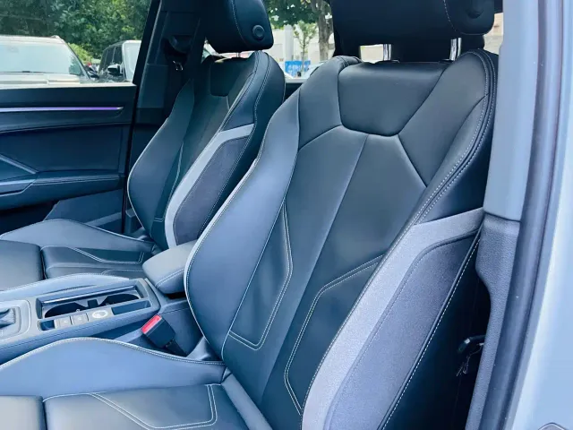 Audi Q3 — Фото автомобиля 12