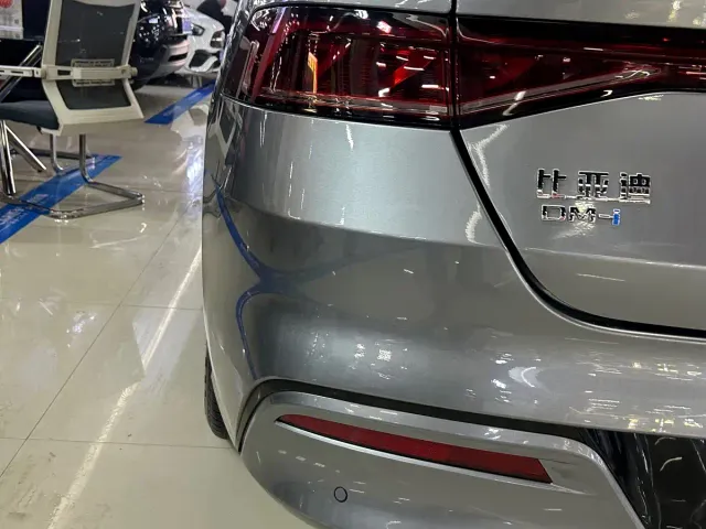 BYD Qin PLUS — Фото автомобиля 20