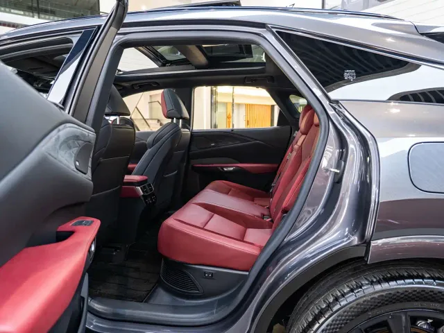 Lexus RX — Фото автомобиля 10