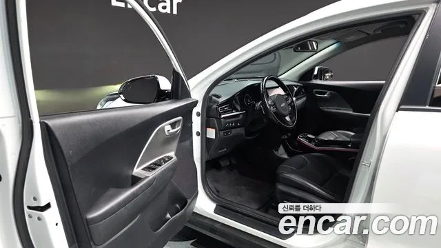 Kia Niro Niro Plus Earth — Фото автомобиля 10