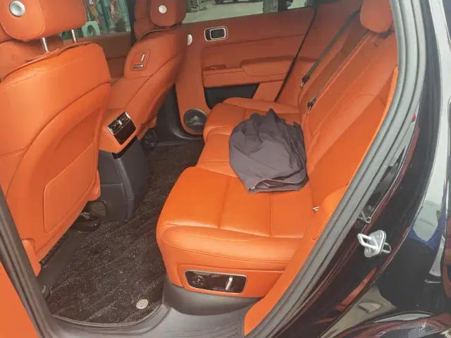 Li Auto L7 — Фото автомобиля 11