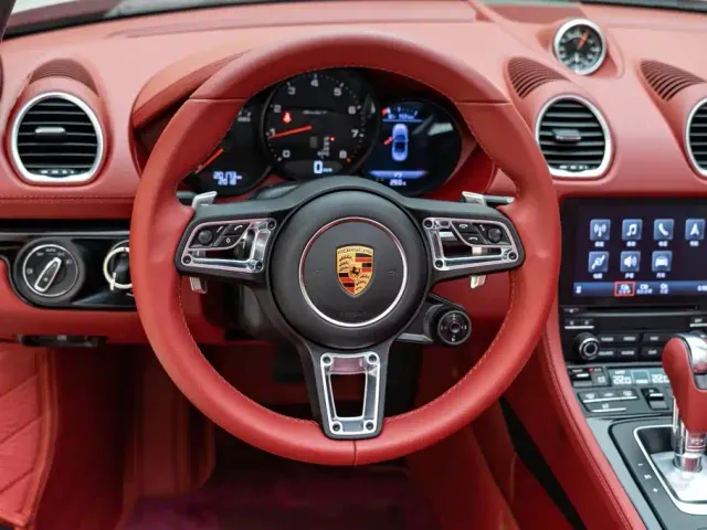 Porsche 718 — Фото автомобиля 13