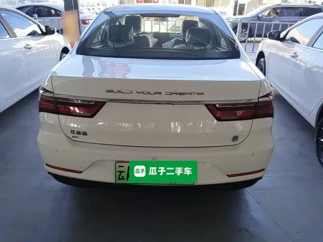 BYD Qin — Фото автомобиля 5