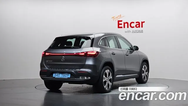 Mercedes-Benz EQA — Фото автомобиля 2