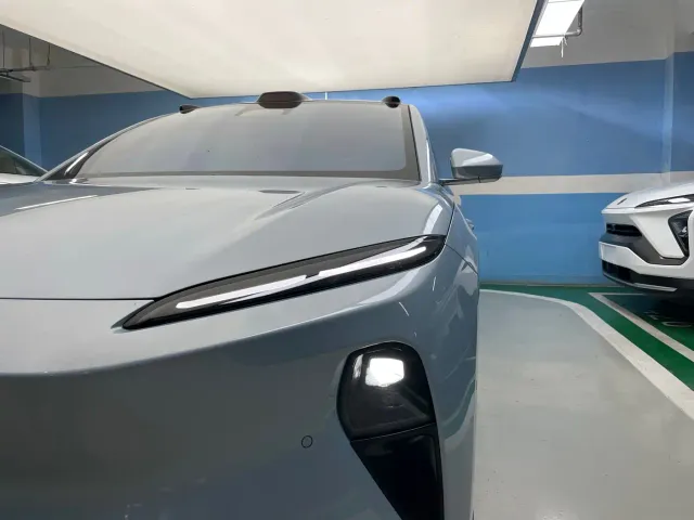Nio ET5 — Фото автомобиля 4