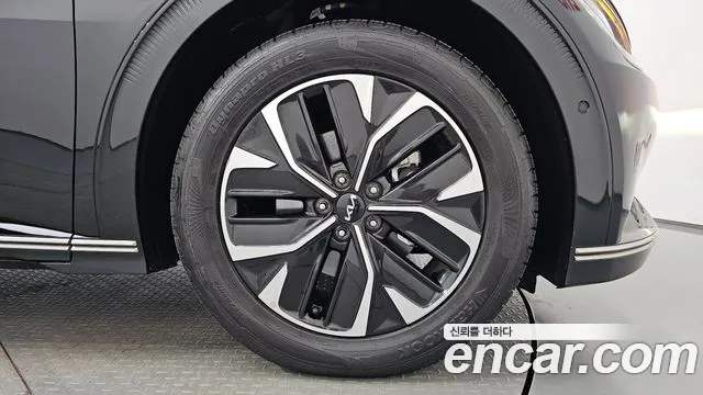 Kia EV6 — Фото автомобиля 5