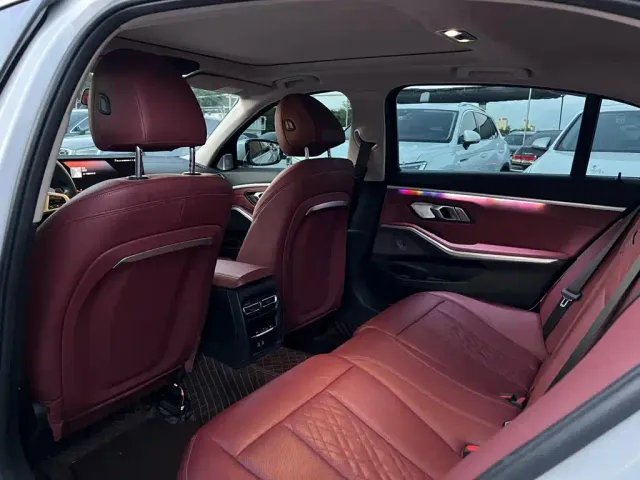 BMW 3 Series — Фото автомобиля 16