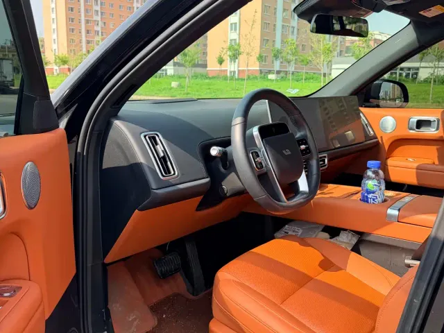 Li Auto L6 — Фото автомобиля 4
