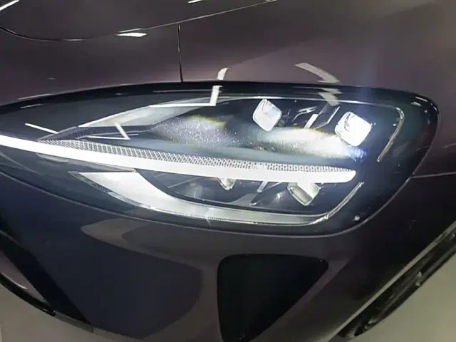 Xiaomi SU7 — Фото автомобиля 23