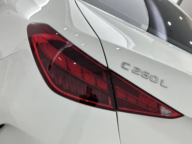 Mercedes-Benz C-Class — Фото автомобиля 22