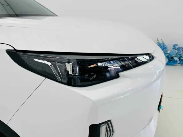 Changan Qiyuan Q05 — Фото автомобиля 14