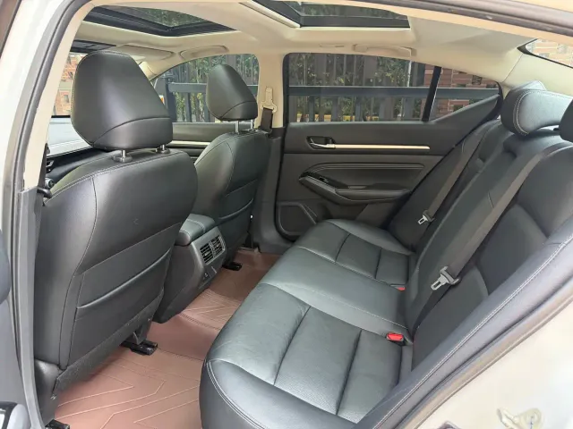 Nissan Teana — Фото автомобиля 9