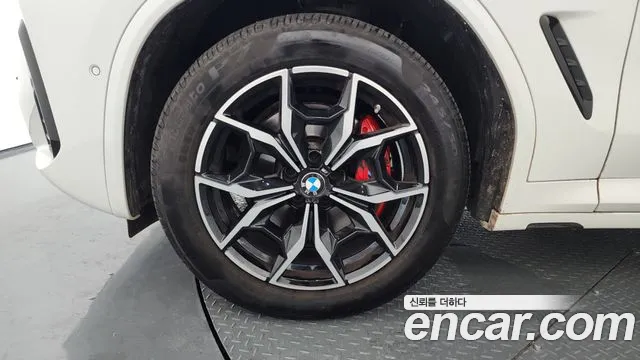 BMW X4 xDrive20i M Sport Pro — Фото автомобиля 5