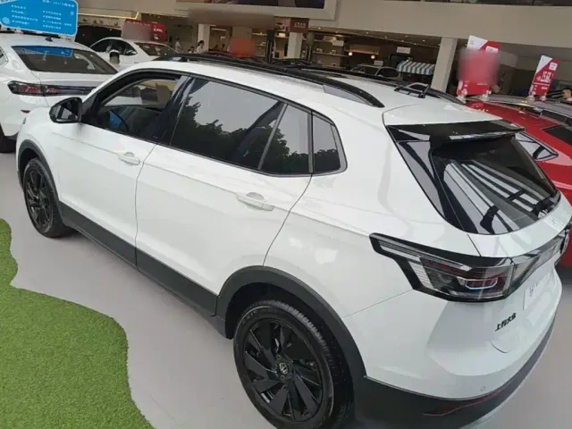 Volkswagen Tharu — Фото автомобиля 4