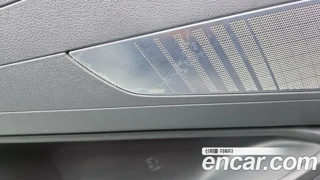 Genesis G80 Бензин 3.5 турбо AWD — Фото автомобиля 26
