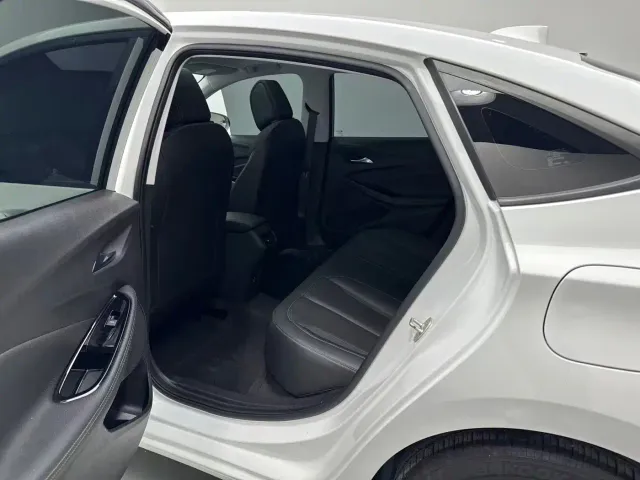 Buick Verano — Фото автомобиля 6