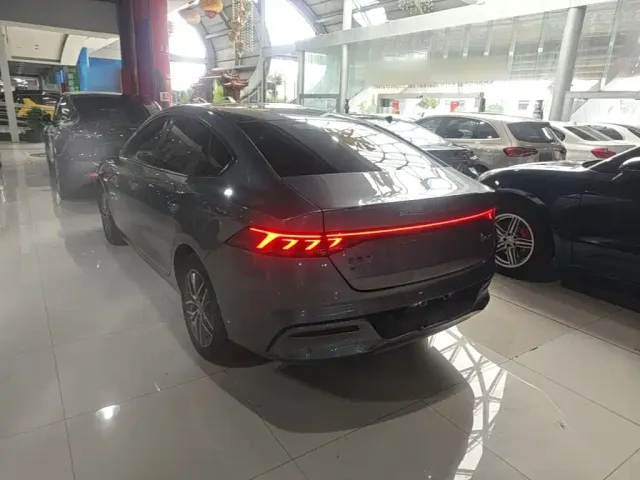 BYD Qin PLUS — Фото автомобиля 4