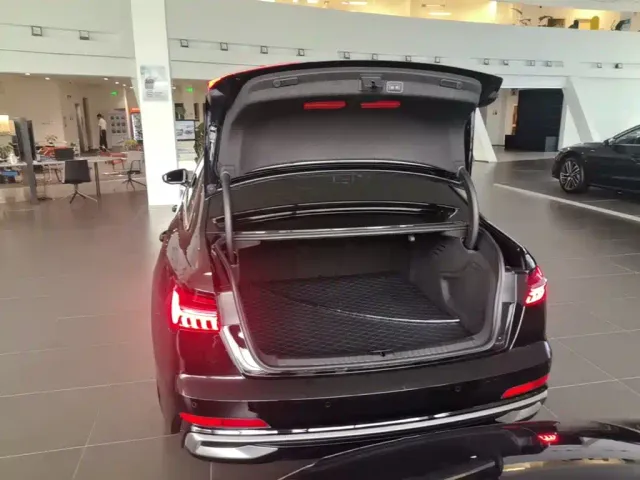 Audi Audi A6L 2024 45 TFSI quattro Premium Dynamic — Фото автомобиля 18
