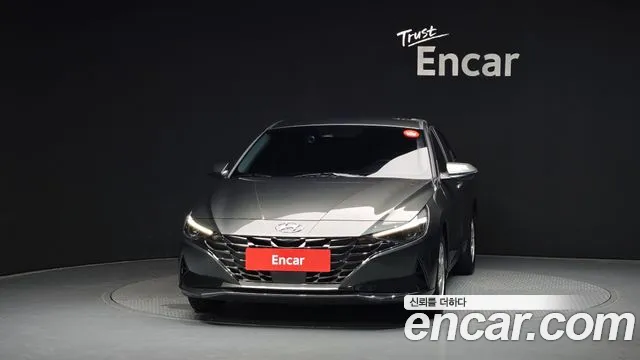 Hyundai AVANTE Avante (CN7) — Фото автомобиля 3