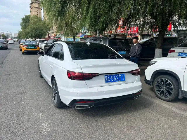 Audi A4L — Фото автомобиля 7
