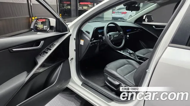 Kia Niro New — Фото автомобиля 15