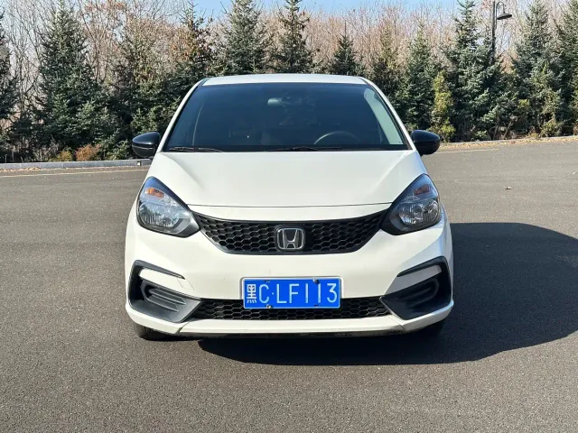 Honda Fit — Фото автомобиля 2