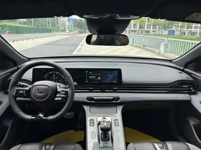 GAC Trumpchi Trumpchi Emkoo 2024 Model 400T Auto Shadow Leopard R PRO Edition — Фото автомобиля 14
