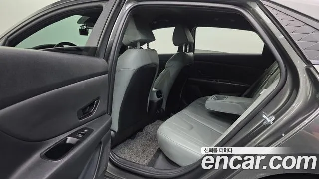 Hyundai AVANTE Новый Avante (CN7) — Фото автомобиля 14
