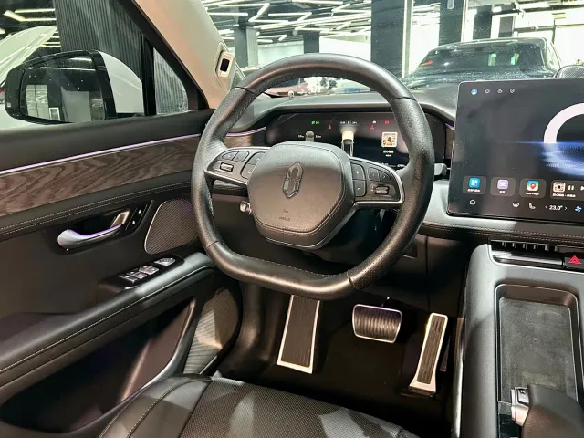 AITO Wenjie AITO M5 2022 Extended Range AWD Performance Edition — Фото автомобиля 26