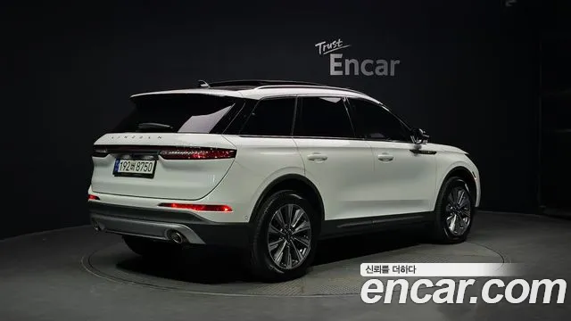 Lincoln Corsair Corsair 2.0 Reserve AWD — Фото автомобиля 2