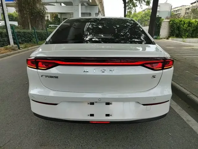 GAC Aion S — Фото автомобиля 3