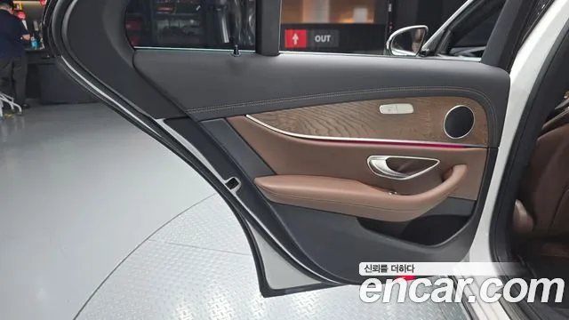 Mercedes-Benz E-Class W213 — Фото автомобиля 14