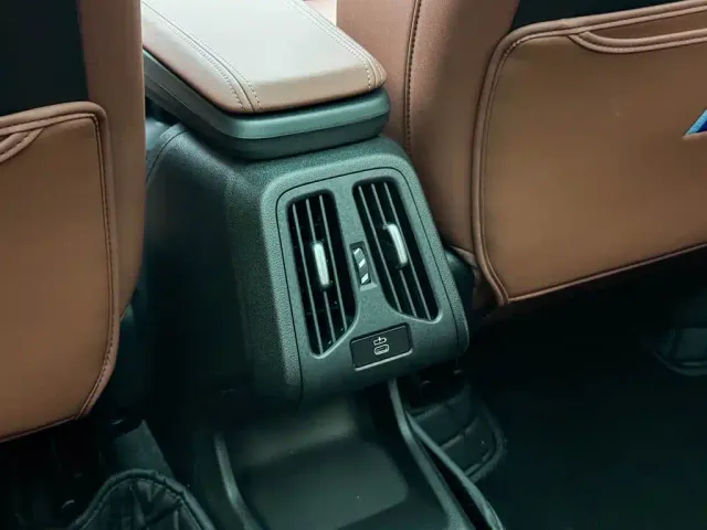 BMW X1 — Фото автомобиля 18