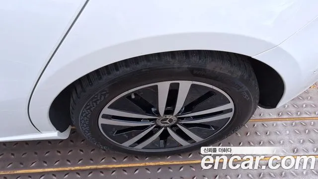 Mercedes-Benz A-Class — Фото автомобиля 6