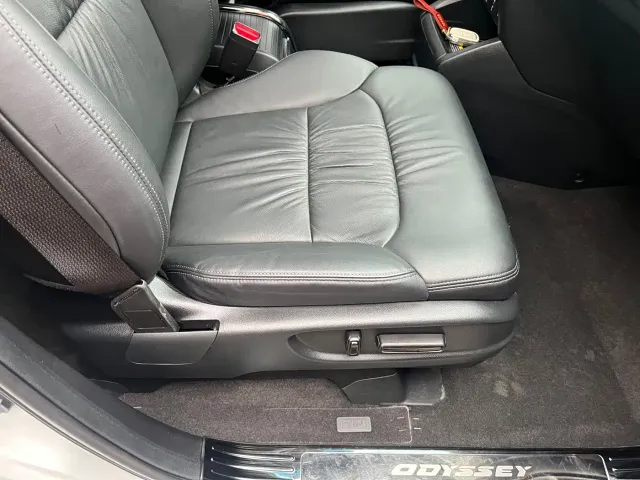 Honda Odyssey — Фото автомобиля 13